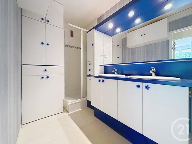Appartement F3 à vendre - 3 pièces - 70.96 m2 - GRADIGNAN - 33 - AQUITAINE - Century 21 Les Graves