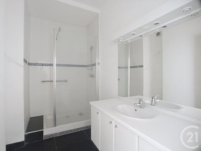 Appartement F4 à vendre - 4 pièces - 101.2 m2 - GRADIGNAN - 33 - AQUITAINE - Century 21 Les Graves