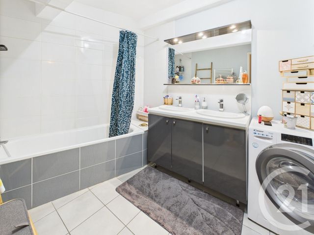 Appartement F4 à vendre - 5 pièces - 114.67 m2 - GRADIGNAN - 33 - AQUITAINE - Century 21 Les Graves