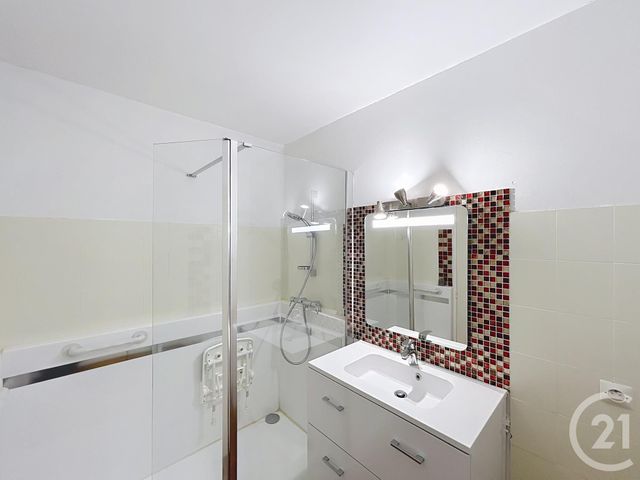 Appartement T4 à vendre - 4 pièces - 99.0 m2 - GRADIGNAN - 33 - AQUITAINE - Century 21 Les Graves