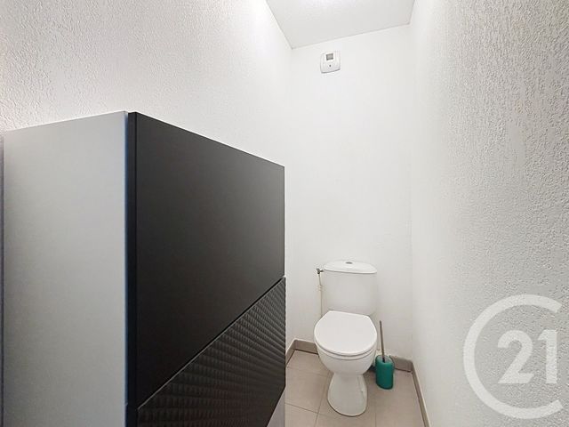 Appartement T2 à vendre - 2 pièces - 42.4 m2 - CANEJAN - 33 - AQUITAINE - Century 21 Les Graves