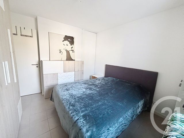 Appartement T2 à vendre - 2 pièces - 42.4 m2 - CANEJAN - 33 - AQUITAINE - Century 21 Les Graves