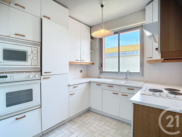 Appartement F3 à vendre - 3 pièces - 59.43 m2 - GRADIGNAN - 33 - AQUITAINE - Century 21 Les Graves