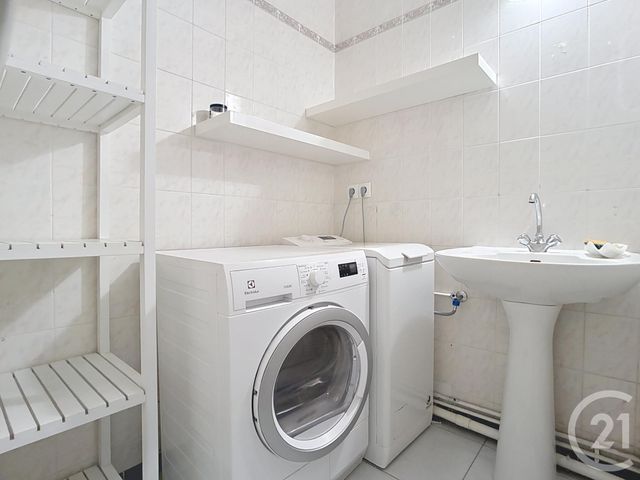 Appartement F5 à vendre - 5 pièces - 100.38 m2 - GRADIGNAN - 33 - AQUITAINE - Century 21 Les Graves