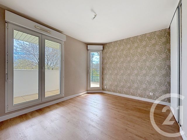 Appartement T5 à louer - 5 pièces - 110.17 m2 - GRADIGNAN - 33 - AQUITAINE - Century 21 Les Graves
