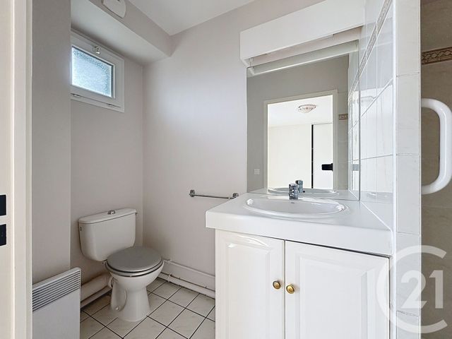 Appartement T5 à louer - 5 pièces - 110.17 m2 - GRADIGNAN - 33 - AQUITAINE - Century 21 Les Graves