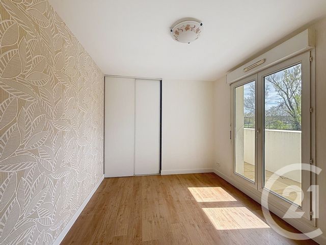 Appartement T5 à louer - 5 pièces - 110.17 m2 - GRADIGNAN - 33 - AQUITAINE - Century 21 Les Graves