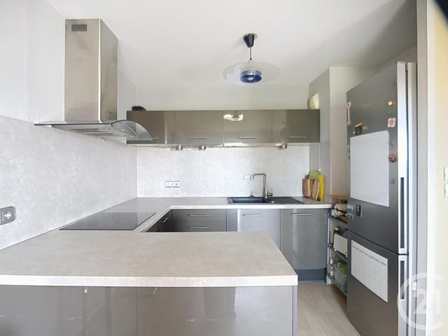 Appartement F3 à vendre - 3 pièces - 66.0 m2 - GRADIGNAN - 33 - AQUITAINE - Century 21 Les Graves
