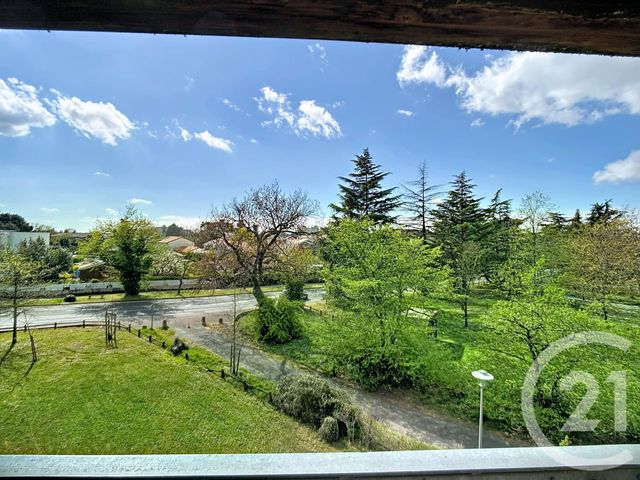 Appartement F3 à vendre - 3 pièces - 66.0 m2 - GRADIGNAN - 33 - AQUITAINE - Century 21 Les Graves