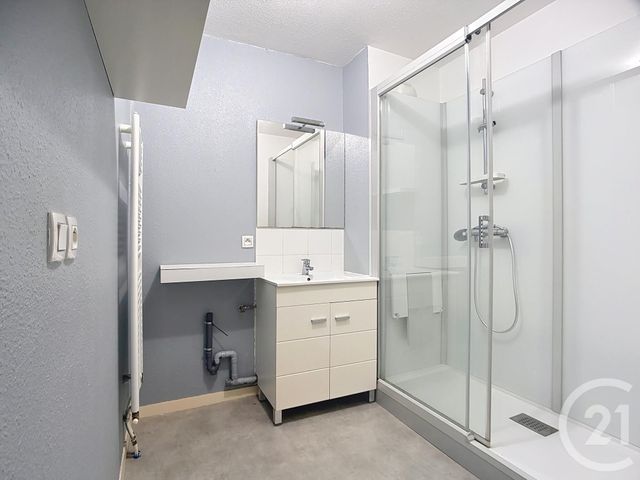 Appartement F3 à vendre - 3 pièces - 66.0 m2 - GRADIGNAN - 33 - AQUITAINE - Century 21 Les Graves