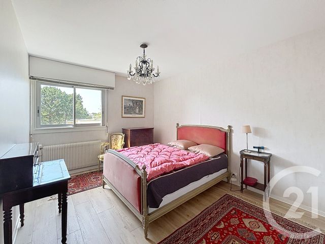 Appartement T5 à vendre - 6 pièces - 131.77 m2 - GRADIGNAN - 33 - AQUITAINE - Century 21 Les Graves