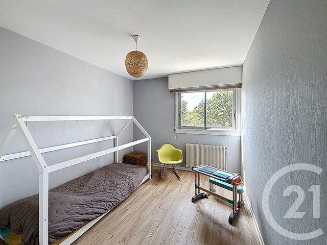 Appartement T5 à vendre - 6 pièces - 131.77 m2 - GRADIGNAN - 33 - AQUITAINE - Century 21 Les Graves