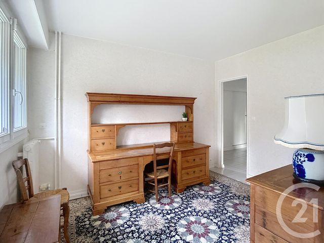 Appartement F5 à vendre - 5 pièces - 100.38 m2 - GRADIGNAN - 33 - AQUITAINE - Century 21 Les Graves