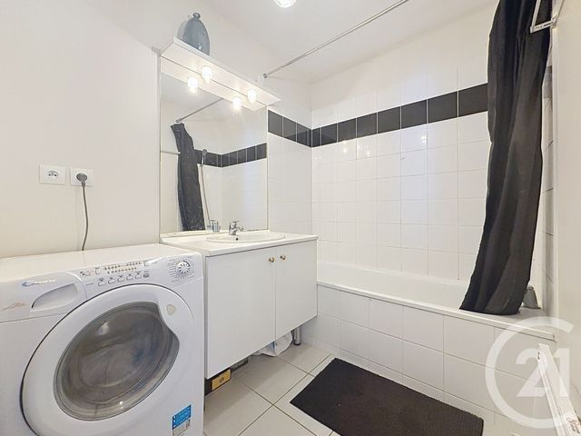 Appartement T2 à vendre - 2 pièces - 42.8 m2 - GRADIGNAN - 33 - AQUITAINE - Century 21 Les Graves
