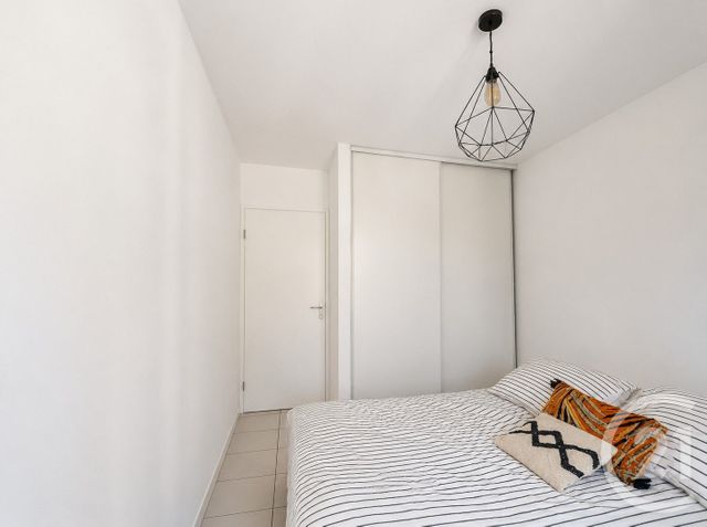 Appartement T2 à vendre - 2 pièces - 42.8 m2 - GRADIGNAN - 33 - AQUITAINE - Century 21 Les Graves