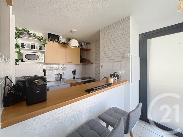 Appartement T2 à vendre - 2 pièces - 42.8 m2 - GRADIGNAN - 33 - AQUITAINE - Century 21 Les Graves
