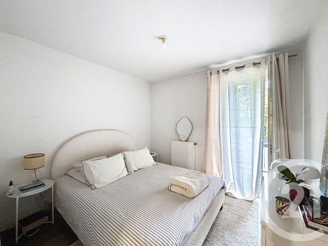 Appartement T2 à vendre - 2 pièces - 43.92 m2 - GRADIGNAN - 33 - AQUITAINE - Century 21 Les Graves