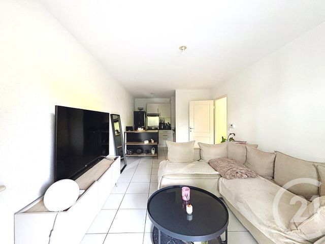 Appartement T2 à vendre - 2 pièces - 43.92 m2 - GRADIGNAN - 33 - AQUITAINE - Century 21 Les Graves