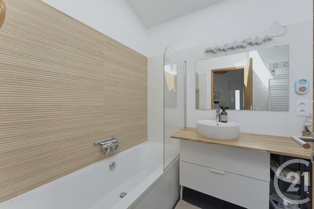 maison à louer - 4 pièces - 82.09 m2 - GRADIGNAN - 33 - AQUITAINE - Century 21 Les Graves