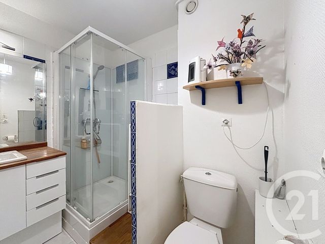 Appartement T2 à vendre - 2 pièces - 64.86 m2 - GRADIGNAN - 33 - AQUITAINE - Century 21 Les Graves