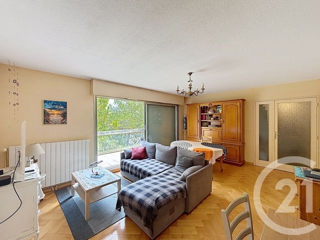 Appartement T2 à vendre - 2 pièces - 64.86 m2 - GRADIGNAN - 33 - AQUITAINE - Century 21 Les Graves