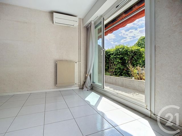 Appartement F5 à vendre - 5 pièces - 100.38 m2 - GRADIGNAN - 33 - AQUITAINE - Century 21 Les Graves