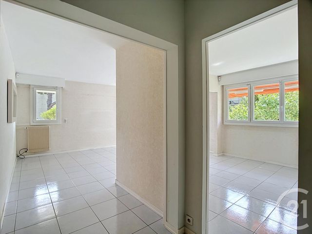 Appartement F5 à vendre - 5 pièces - 100.38 m2 - GRADIGNAN - 33 - AQUITAINE - Century 21 Les Graves
