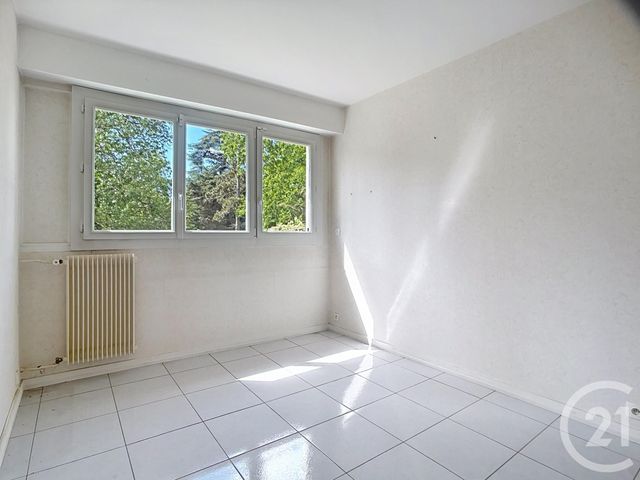 Appartement F5 à vendre - 5 pièces - 100.38 m2 - GRADIGNAN - 33 - AQUITAINE - Century 21 Les Graves