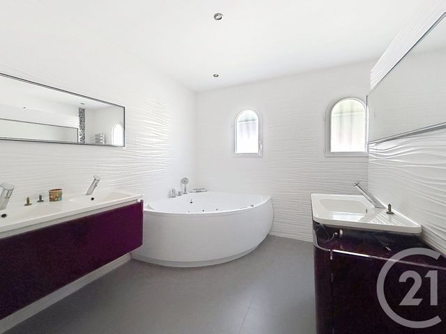 maison à vendre - 7 pièces - 226.03 m2 - CANEJAN - 33 - AQUITAINE - Century 21 Les Graves