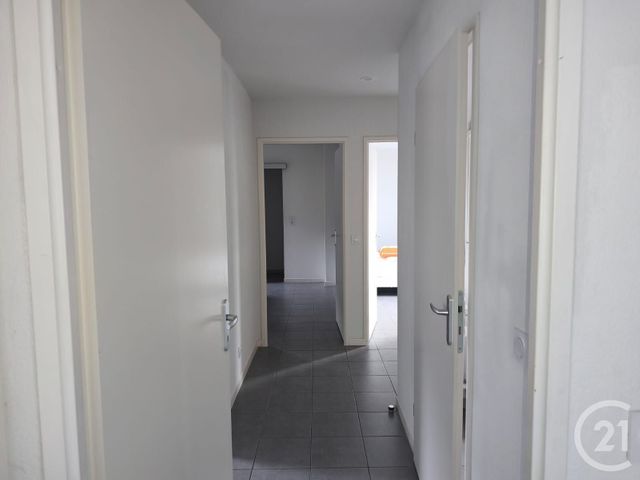Appartement T4 à louer - 4 pièces - 83.08 m2 - CENON - 33 - AQUITAINE - Century 21 Les Graves