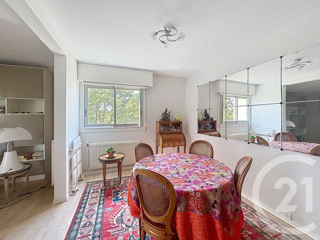 Appartement T5 à vendre - 6 pièces - 131.77 m2 - GRADIGNAN - 33 - AQUITAINE - Century 21 Les Graves
